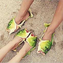 Sandalen in Fischform