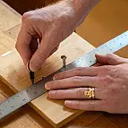 Schlüsselanhänger mit ewigem Bleistift und Schraubenzieher