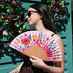 Hergestellt aus hochdichtem Holz und Polycotton.