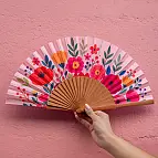 Origineller Fächer mit Wildblumenaufdruck