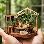 Miniaturmodell des Kräuterkundeunterrichts aus „Harry Potter“