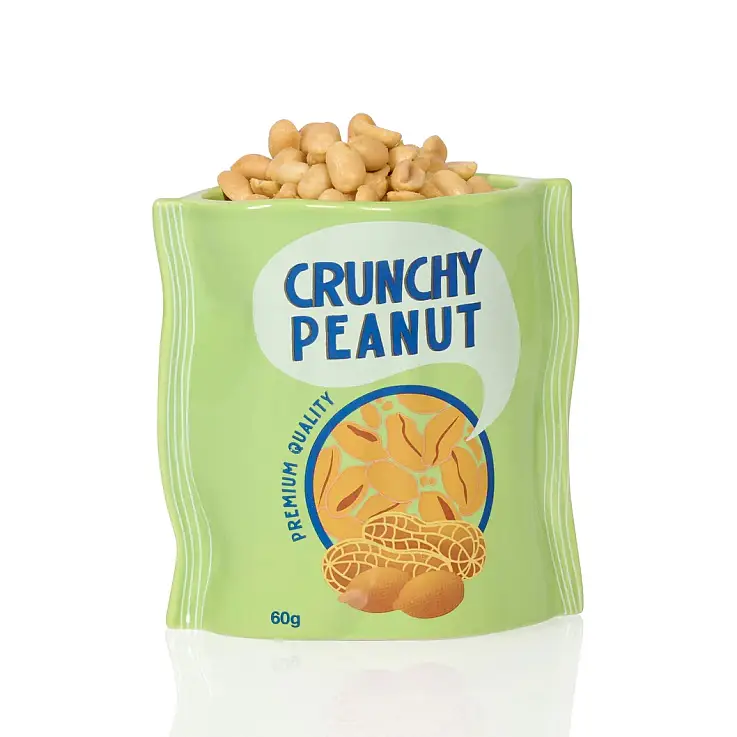 Tüte mit Erdnüssen